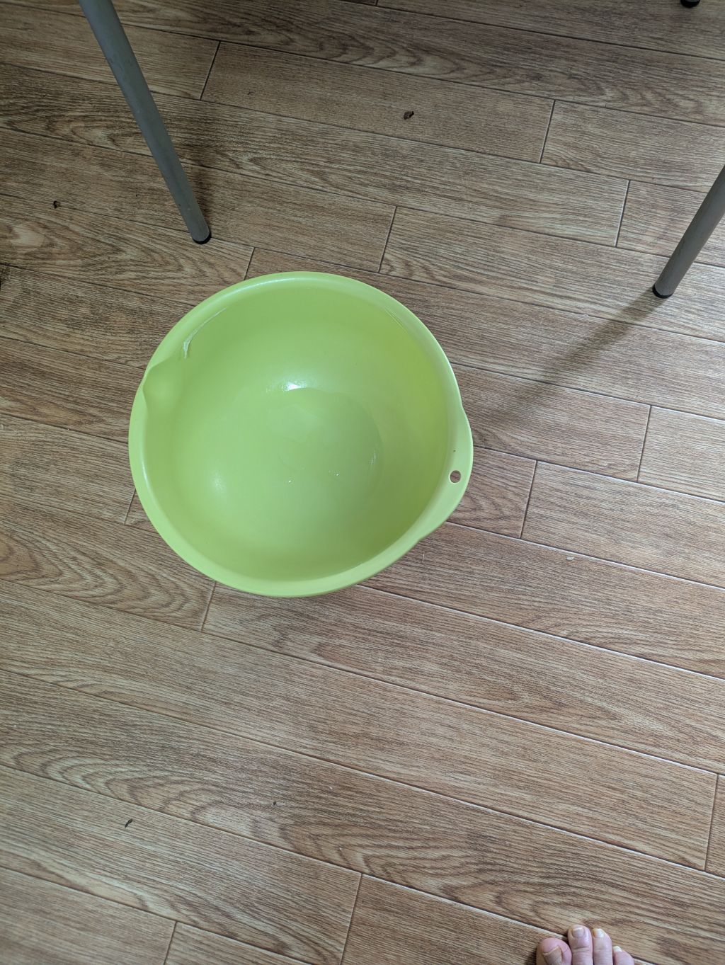 台所用洗い桶 ダイソー 食器を洗う前につけ置きするために買いました